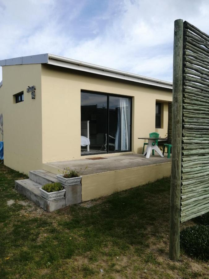 Nirvana Struisbaai Exterior photo